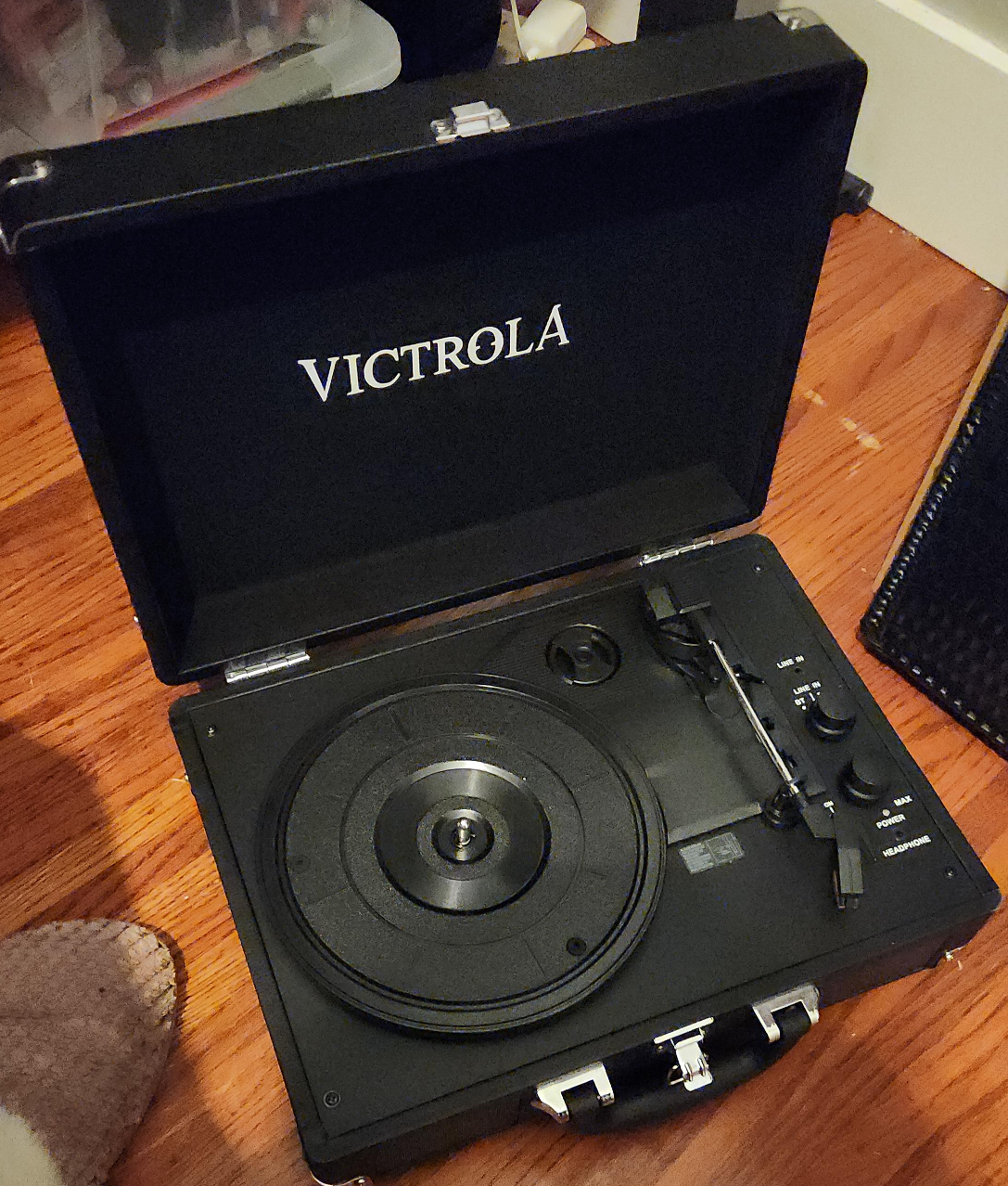 Victrola Portable Suitcase Record Player thumbnail