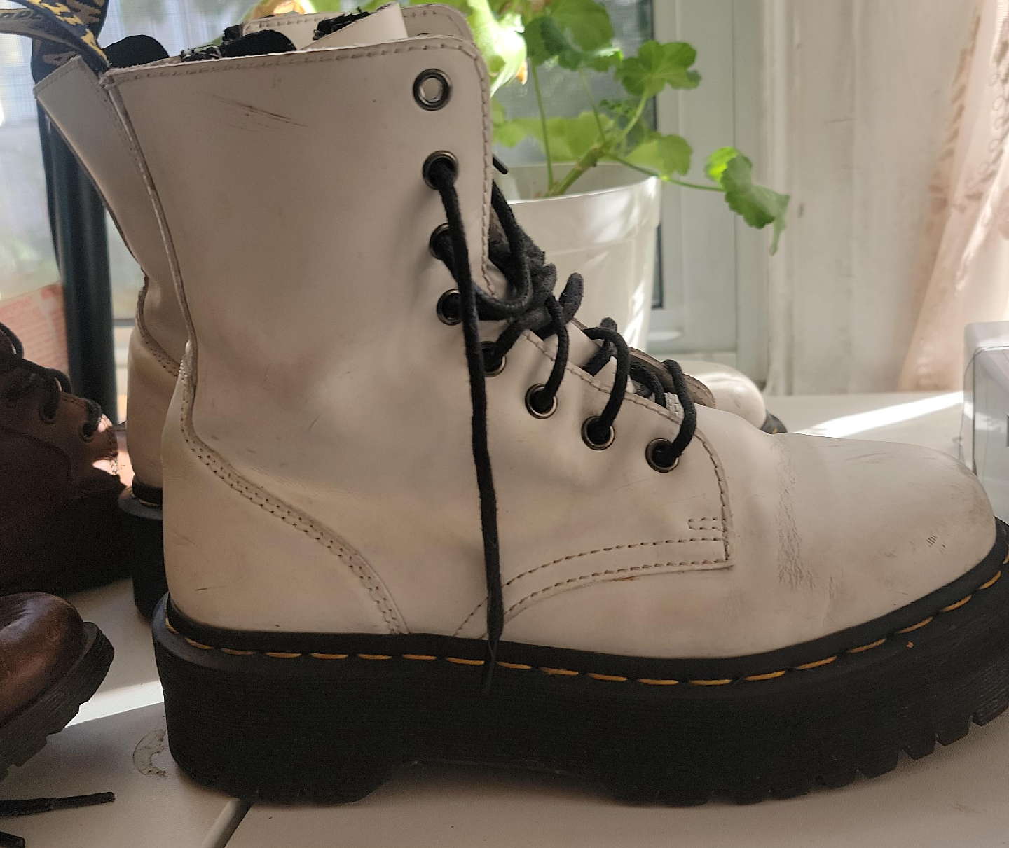 Dr. Martens Jadon Platform Boots - Off White thumbnail