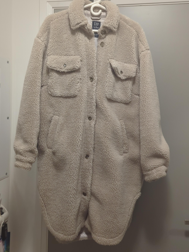 GAP M Tall Beige Sherpa Jacket