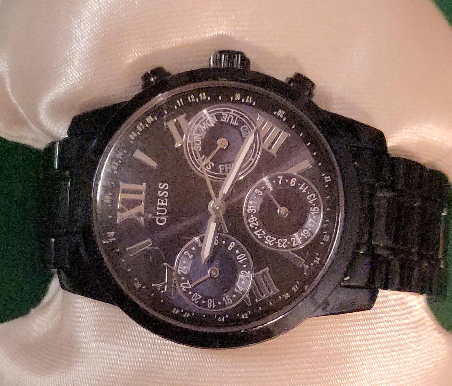 Guess Women's Black(blue) Watch