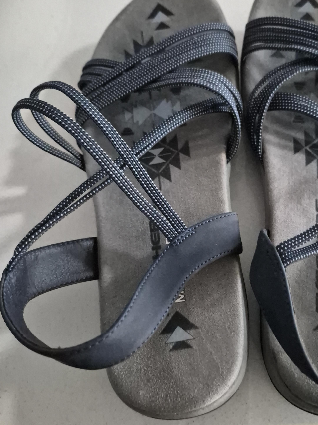 Skechers Memory Foam Sandals Size 10