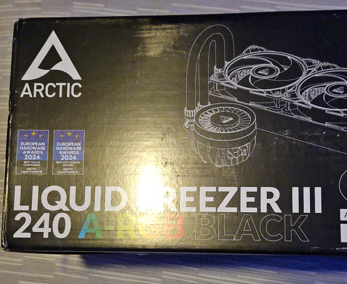 Arctic Liquid Freezer III 240 A-RGB Black