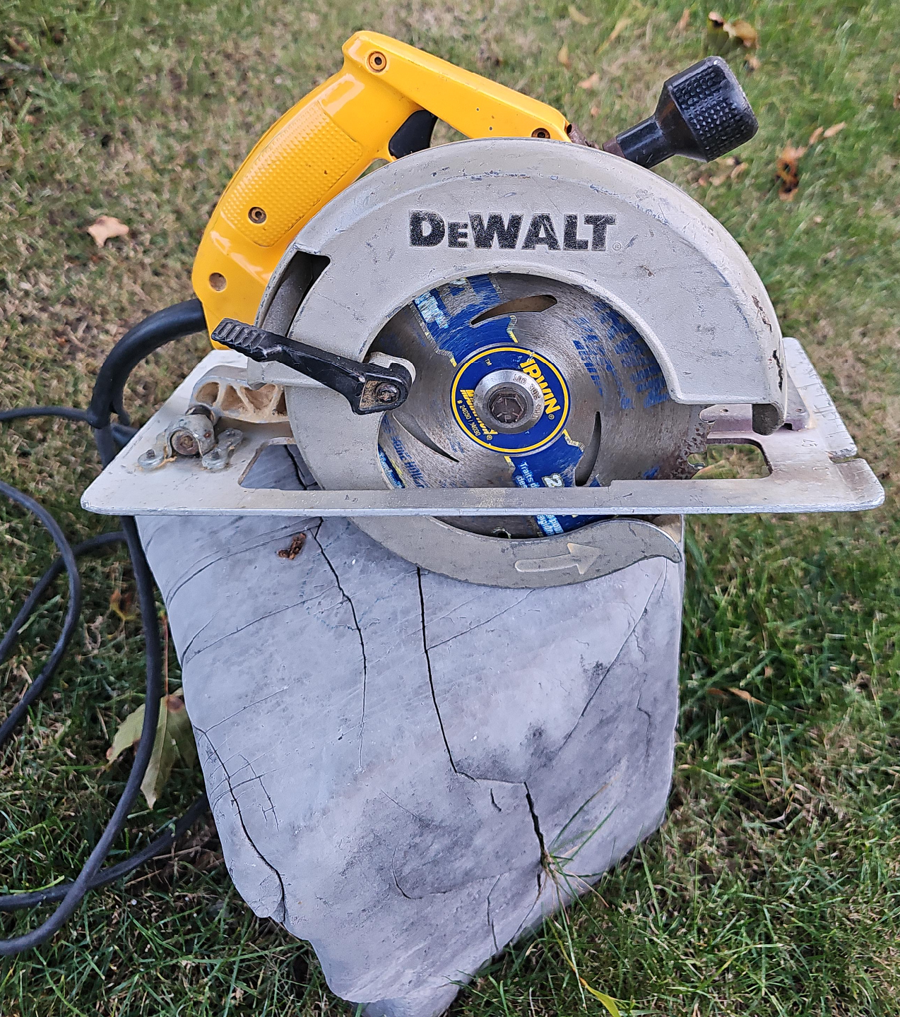 DeWalt Circular Saw thumbnail