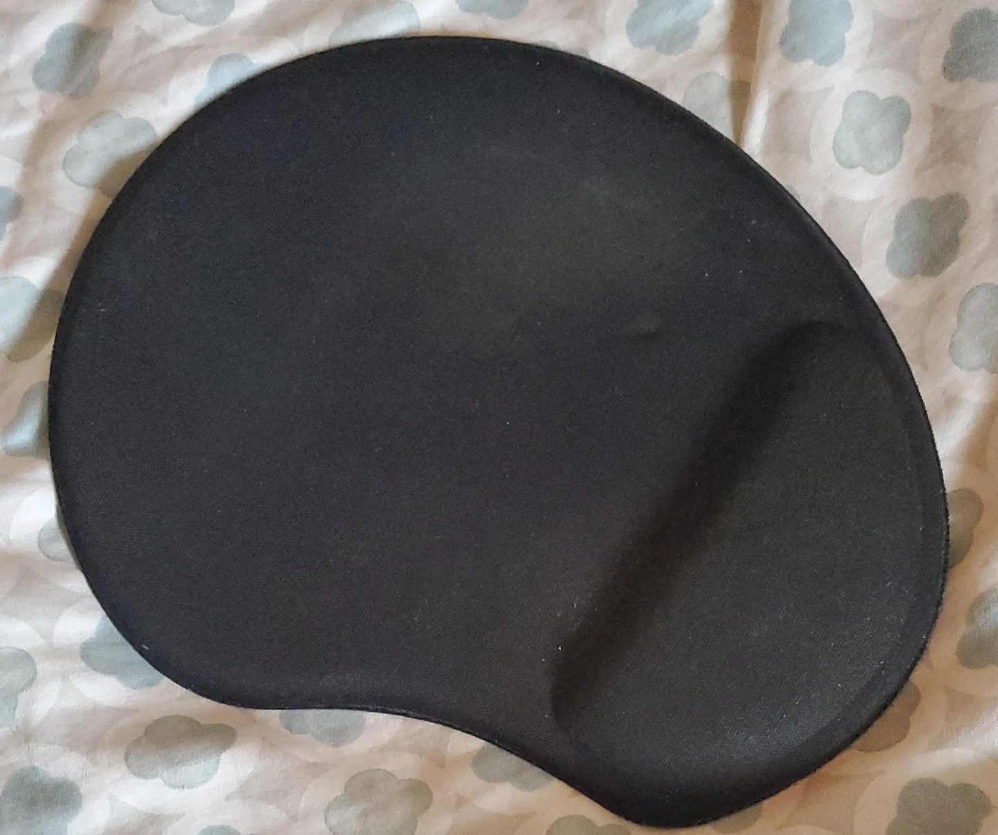 Black Ergonomic Mouse Pad with Wrist Rest