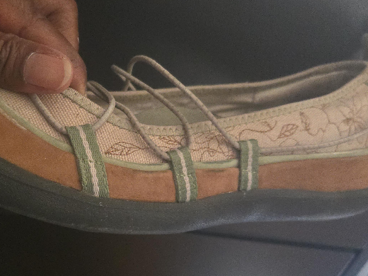 Earth Origins Casual Shoes image indicator(2)