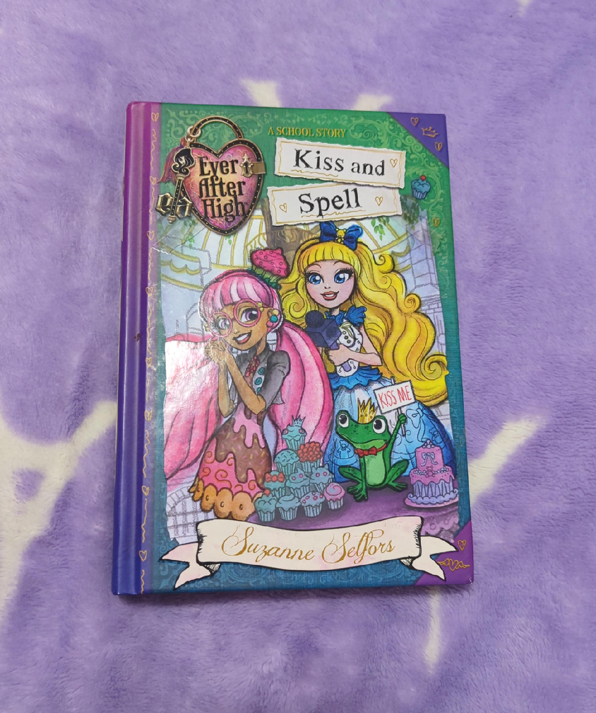 Ever After High: Kiss and Spell by Suzanne Selfors thumbnail