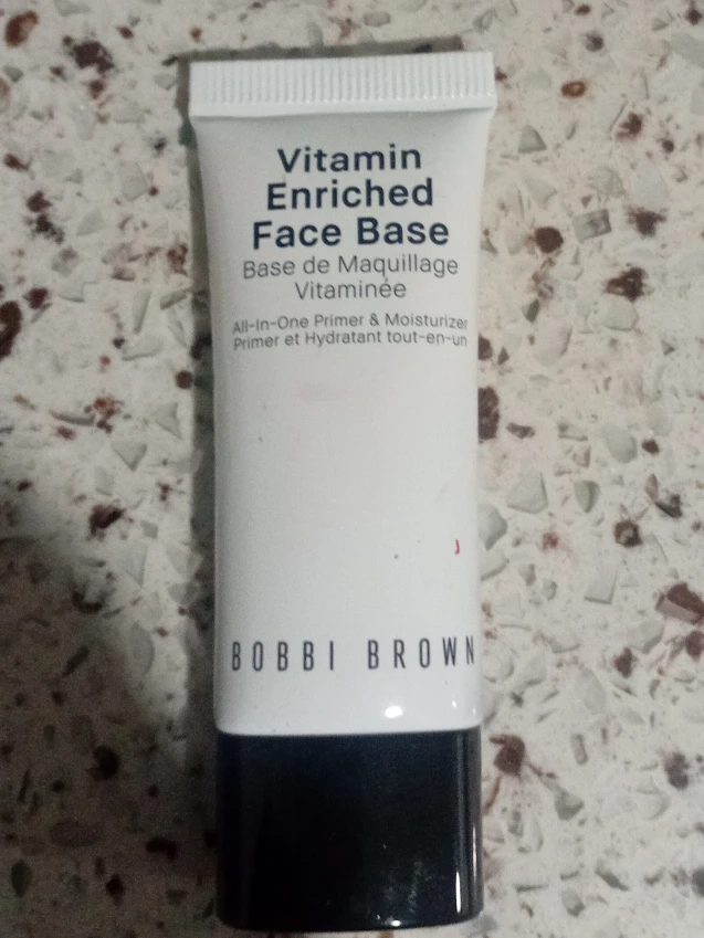 Bobbi Brown Vitamin Enriched Face Base thumbnail