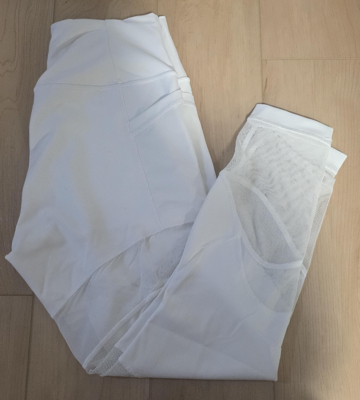 Lululemon White Leggings with Mesh Detail - photo 2