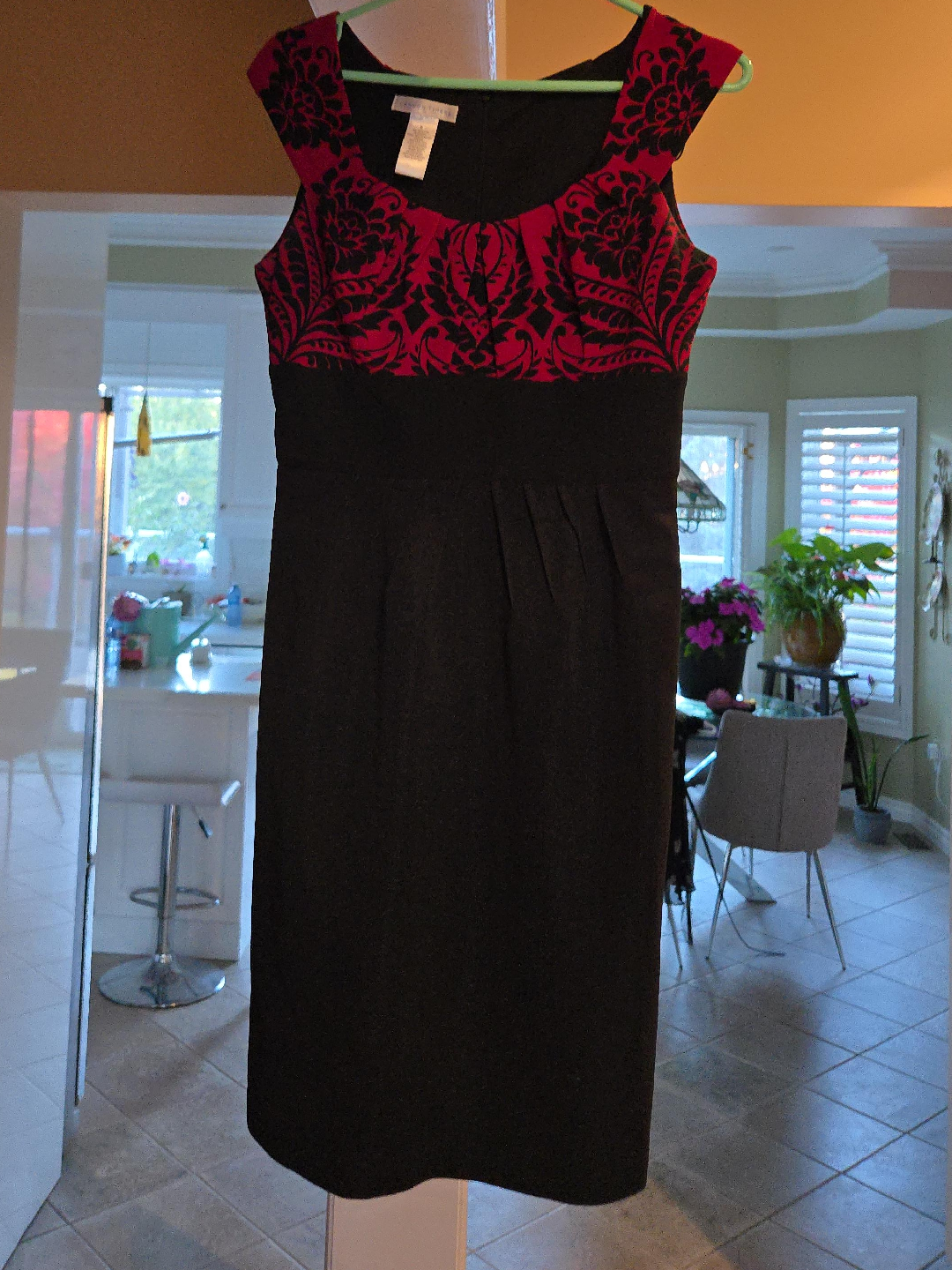 Laura & Tymes Black & Red Dress