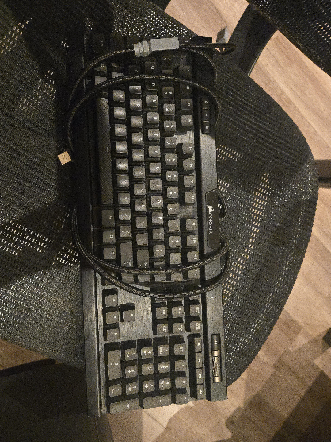 Corsair Keyboard thumbnail
