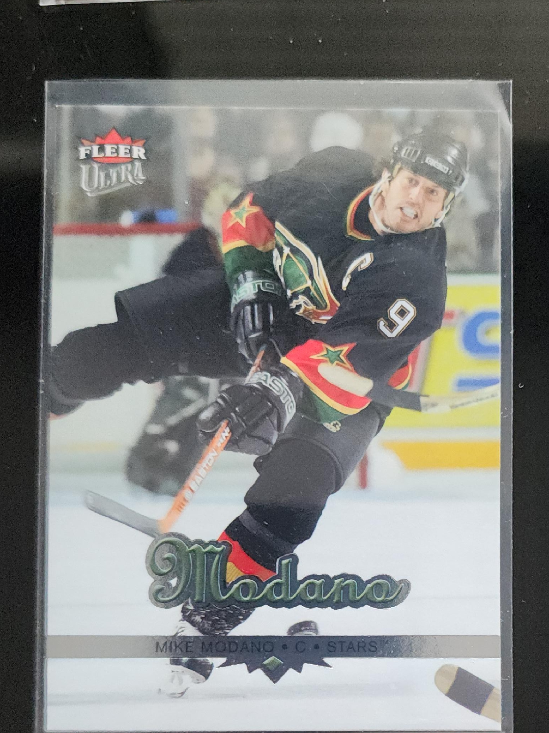 Mike Modano Fleer Ultra Hockey Card thumbnail