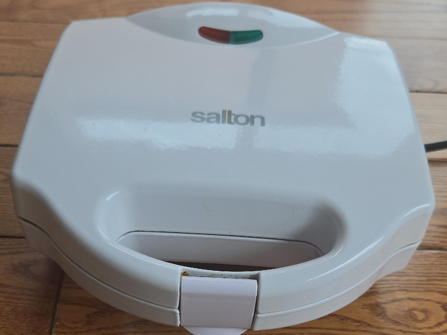 Salton Sandwich Maker thumbnail