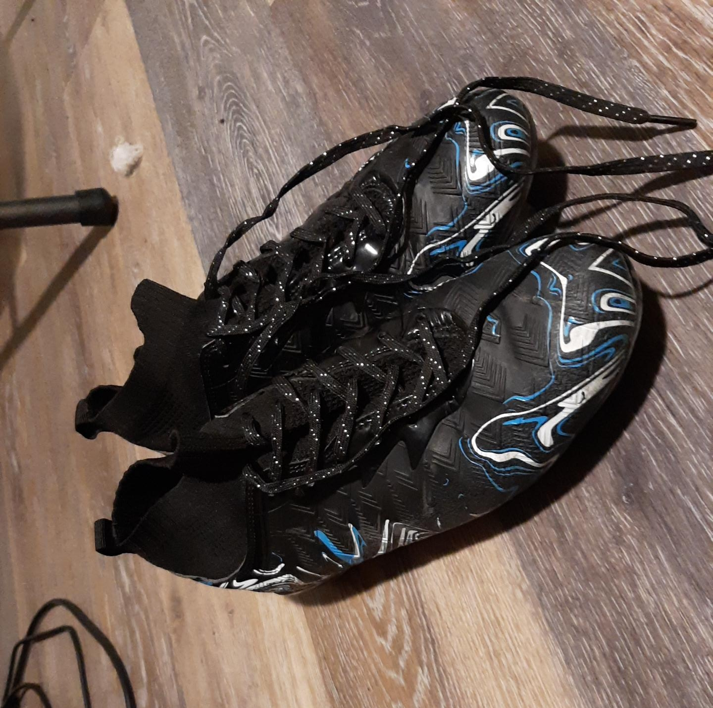 Black Soccer Cleats thumbnail