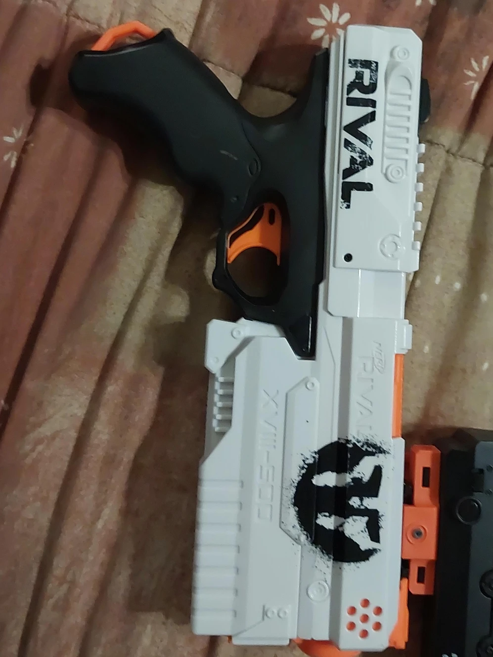 Nerf Rival Curve Shot Flex XII-500 Blaster thumbnail