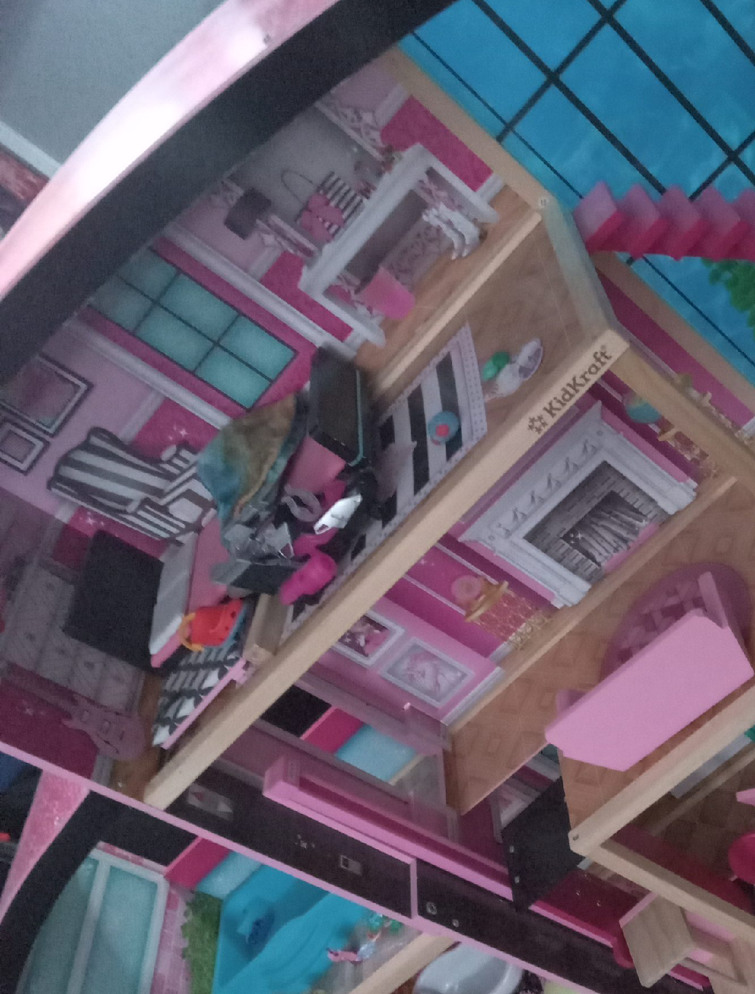 KidKraft Dollhouse image indicator(3)