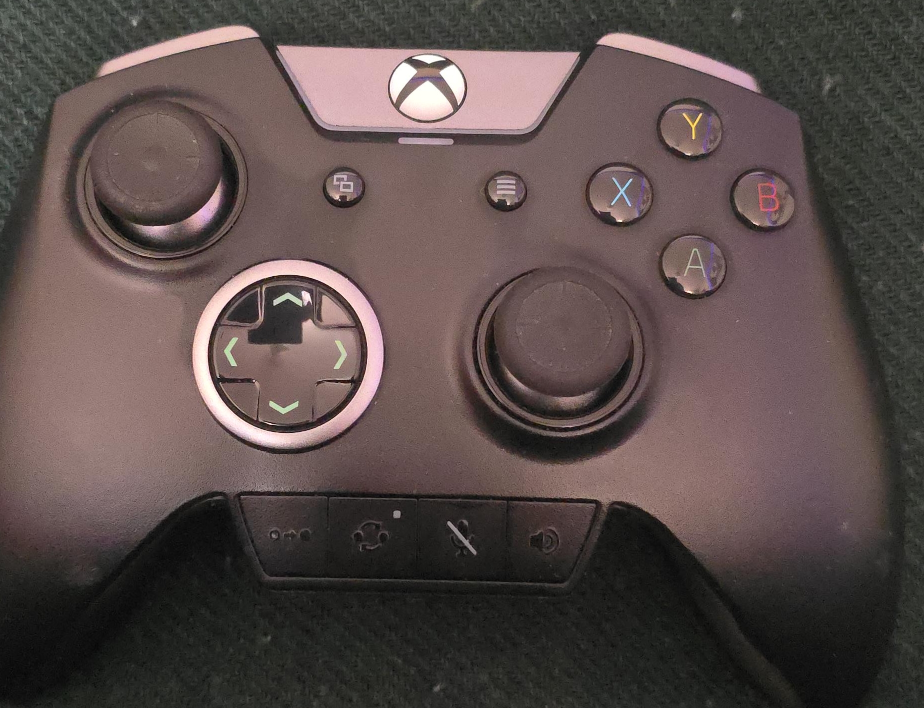 Razer Wolverine Ultimate Xbox Controller thumbnail