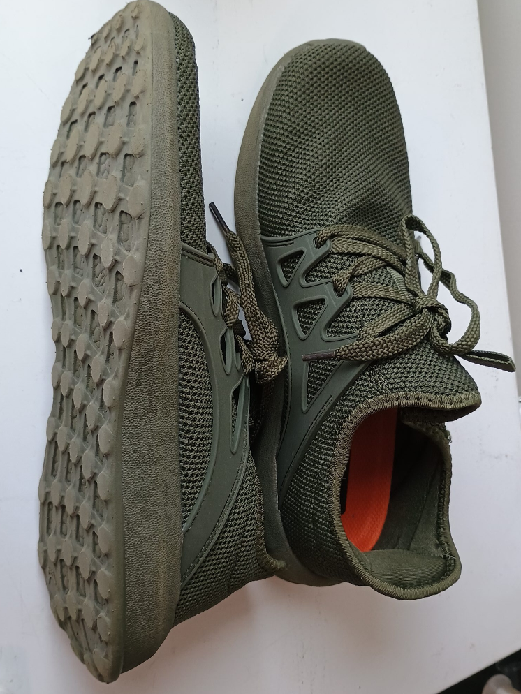 🥕 🎃 Green Mesh Men's Running Shoes size 43 9.5 thumbnail
