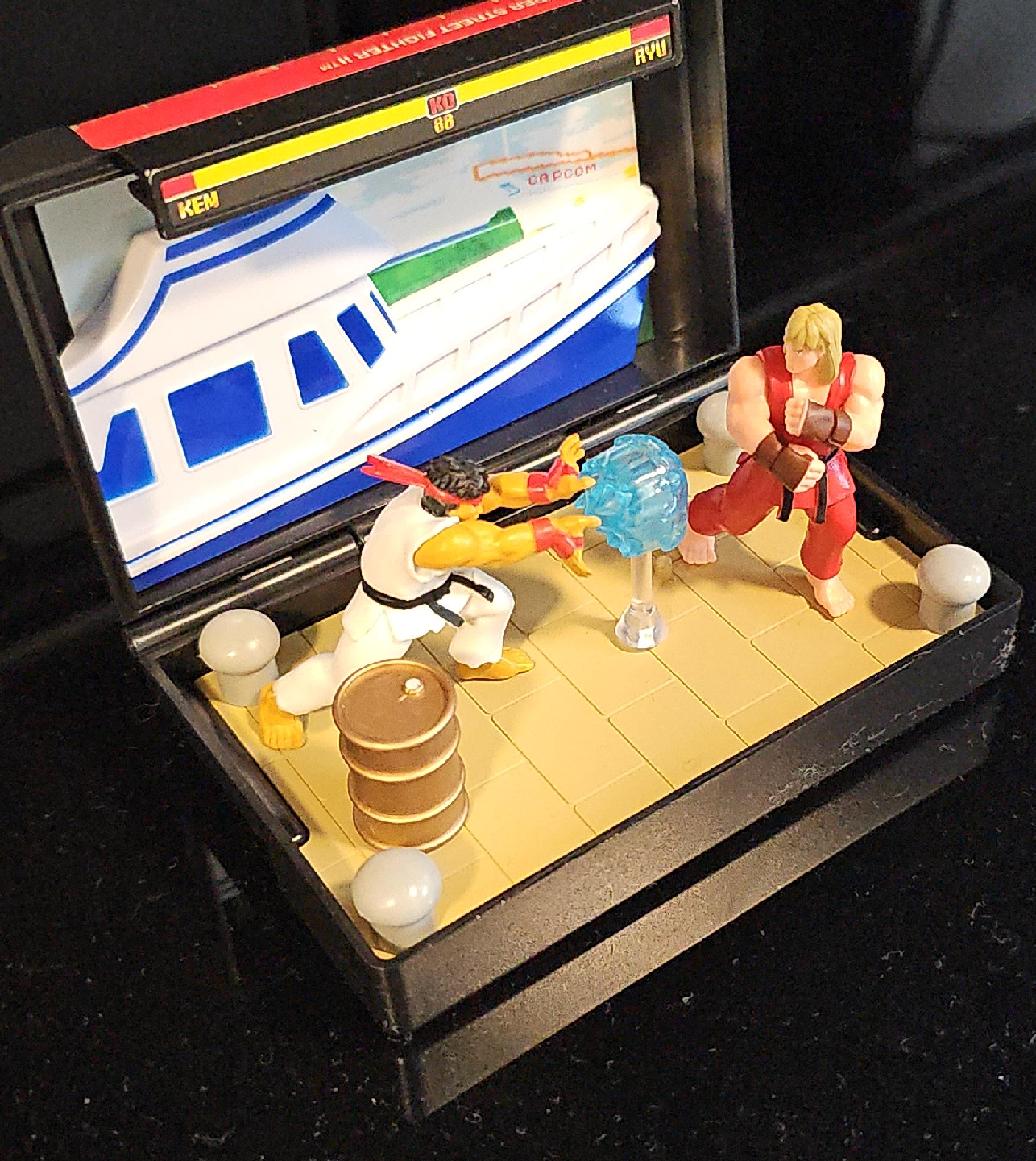 Street Fighter II V.S. Collection Ryu vs Ken Diorama thumbnail