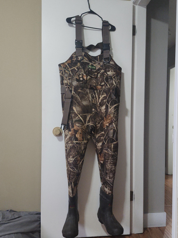 Xplore Camo Fishing Waders - Size 10 thumbnail