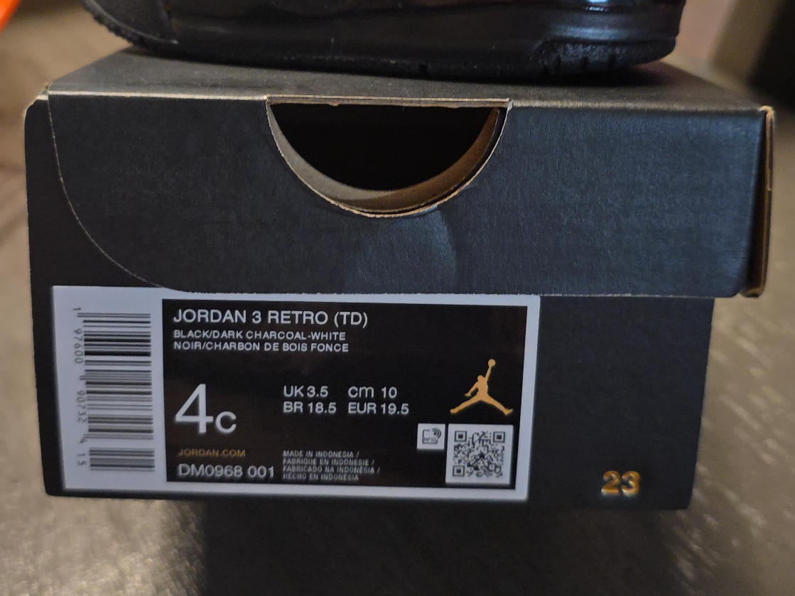 Jordan 3 Retro (TD) Black/Dark Charcoal, Size 4C - photo 2