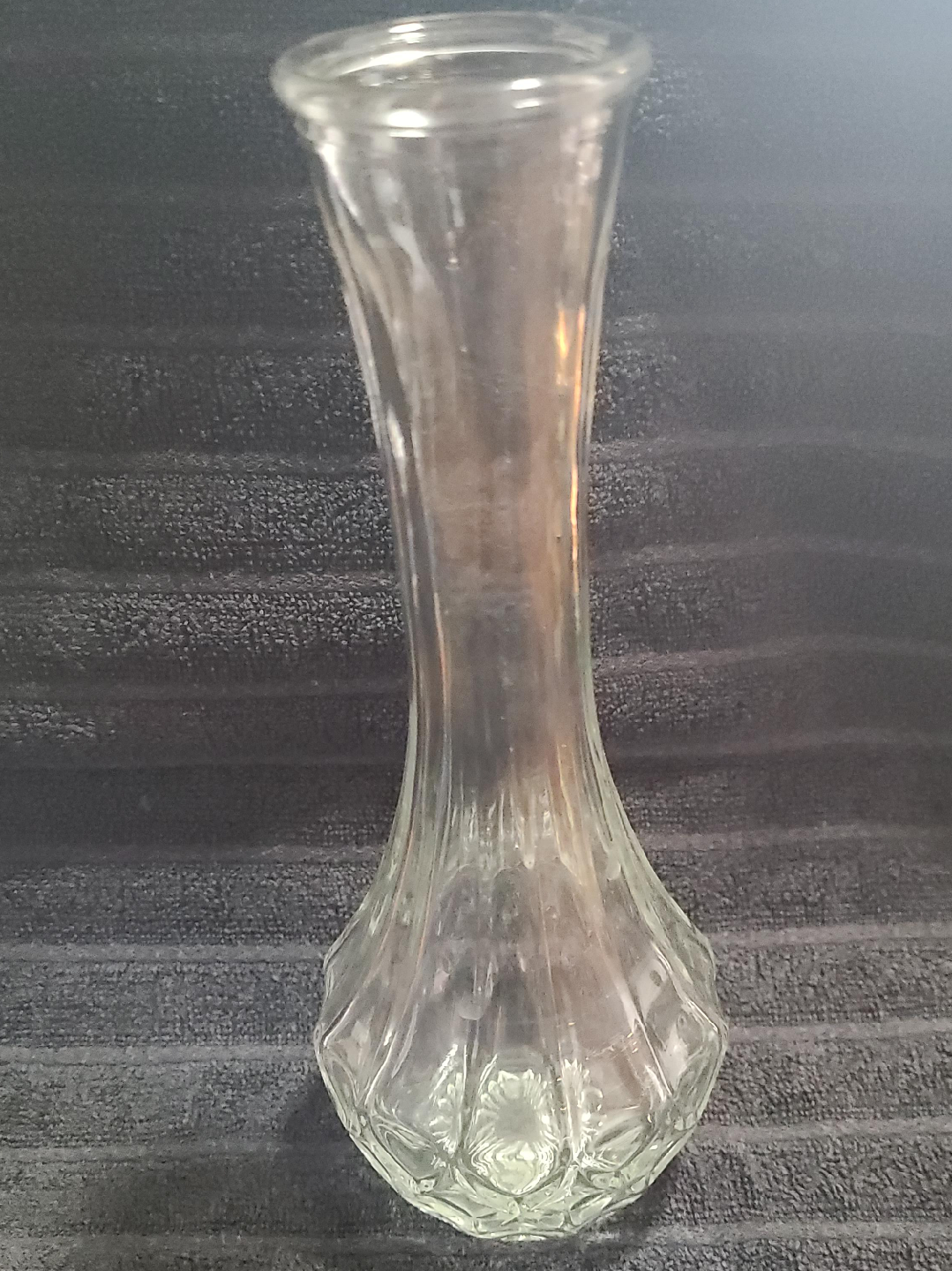 Vintage Clear Glass Vase thumbnail