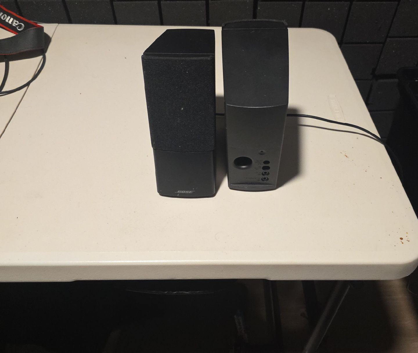 Bose Black Speakers thumbnail