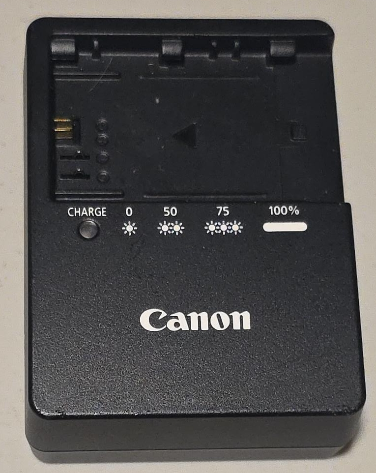 Canon Battery Charger image indicator(1)