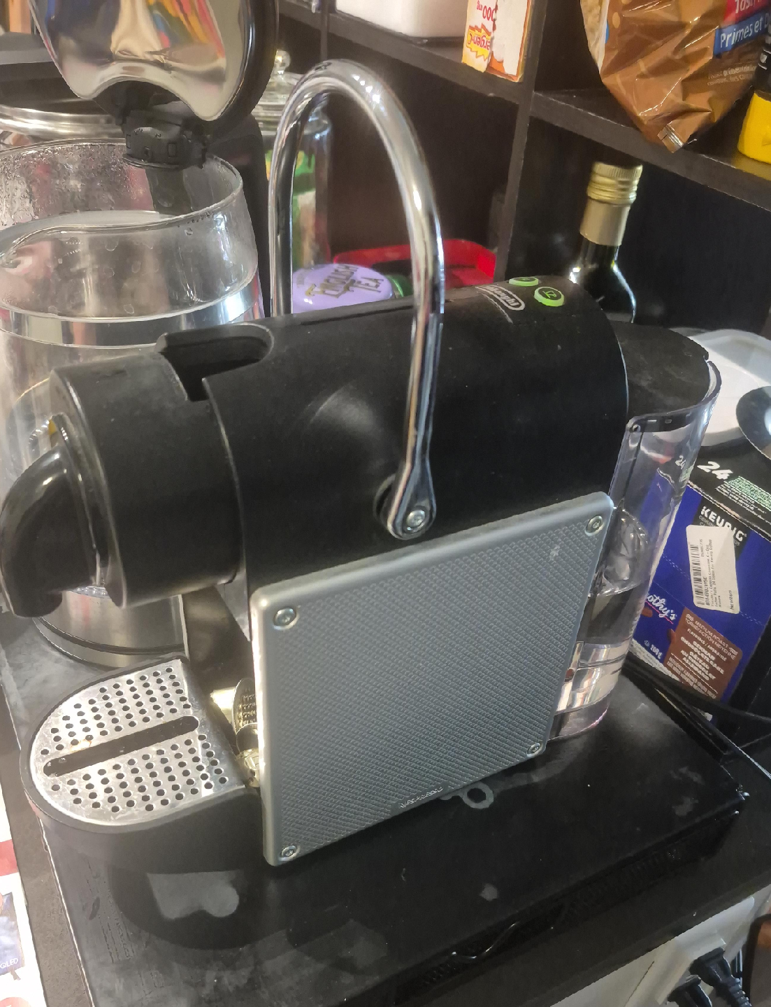 DeLonghi Nespresso Essenza Mini Coffee Machine thumbnail