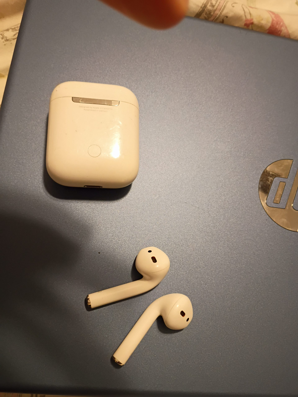 Apple AirPods