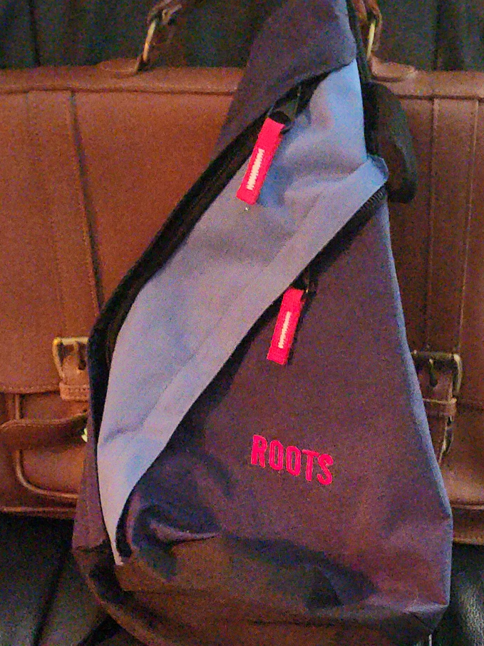 Roots Sling Bag - Great Condition! thumbnail