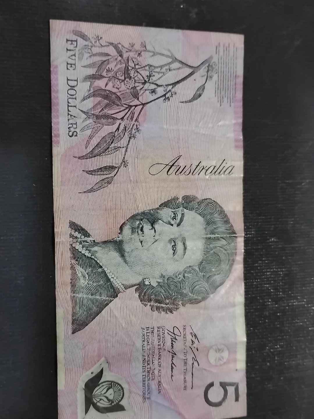 Australian Five Dollar Bill thumbnail