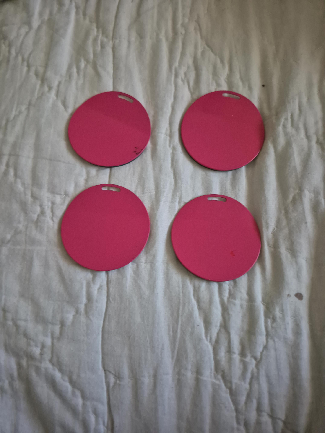 4 hot pink magnets