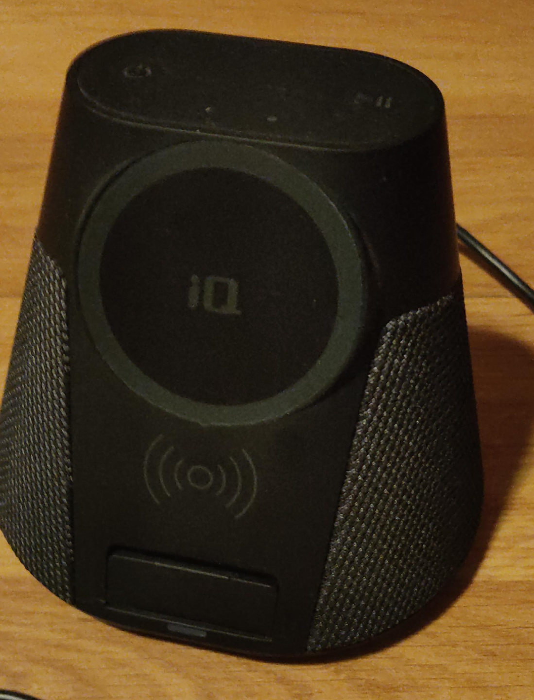 iQ Wireless Charging Bluetooth Speaker🧡 thumbnail