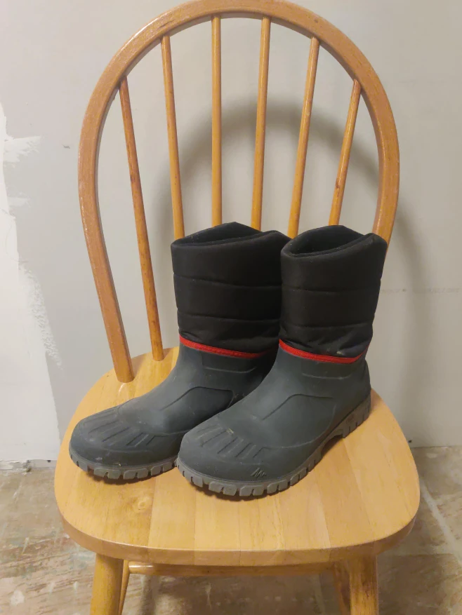Winter Boots - Size 11 Mens thumbnail