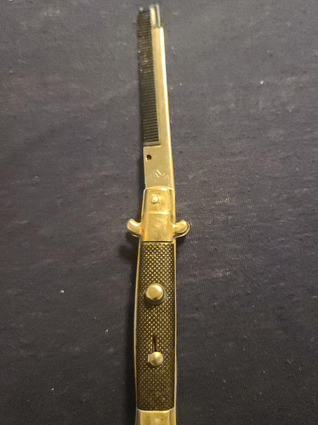 Switchblade Comb thumbnail