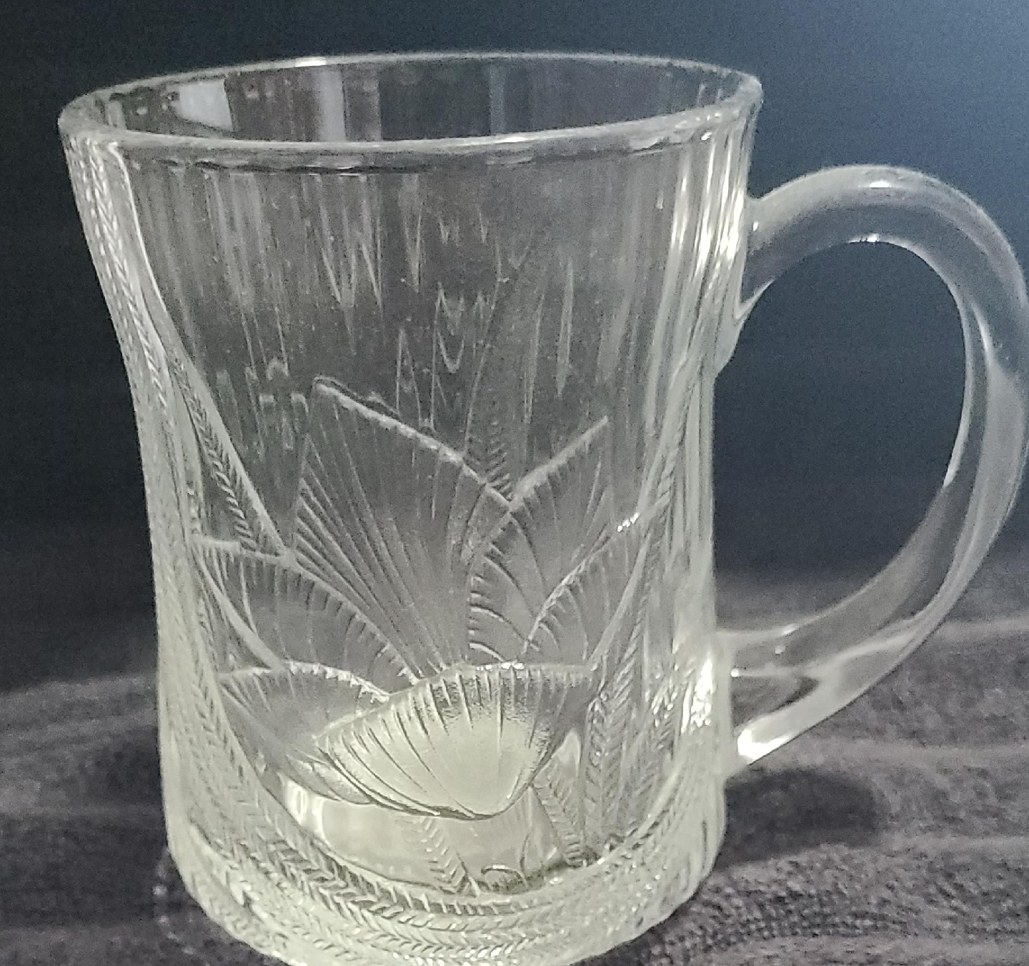 Set of 4 Vintage Acoroc Canterbury Crocus  Floral Glass Mugs thumbnail