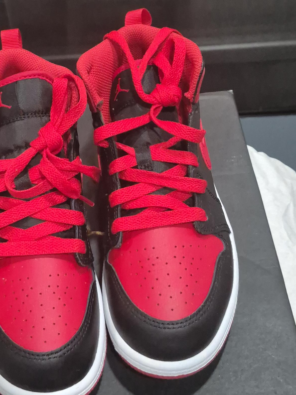 Jordan 1 Mid (PS) Red/Black Size 2.5Y thumbnail