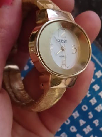 Suisse Quartz Gold Bangle Watch thumbnail