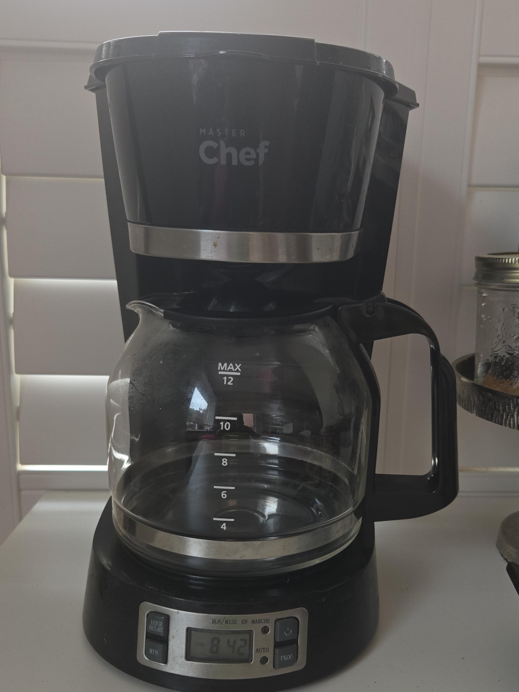 Master Chef 12-Cup Coffee Maker thumbnail