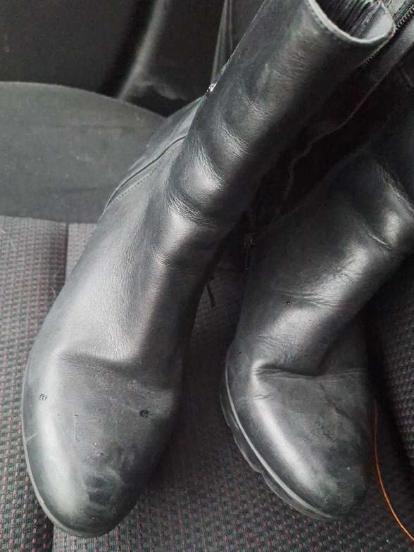 Black Leather Boots thumbnail