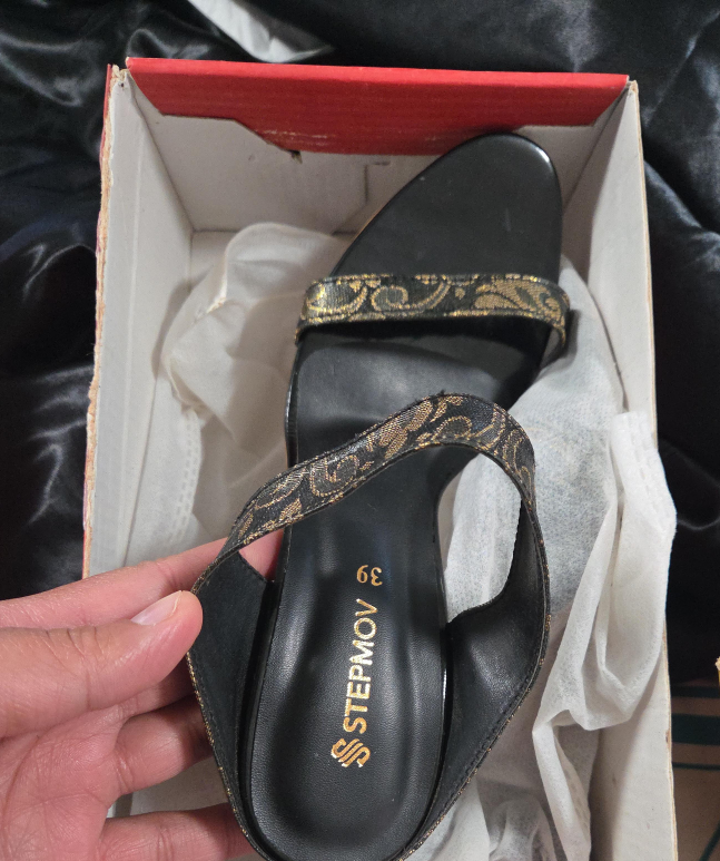 Stepmov Black & Gold Heels - Size 39 thumbnail