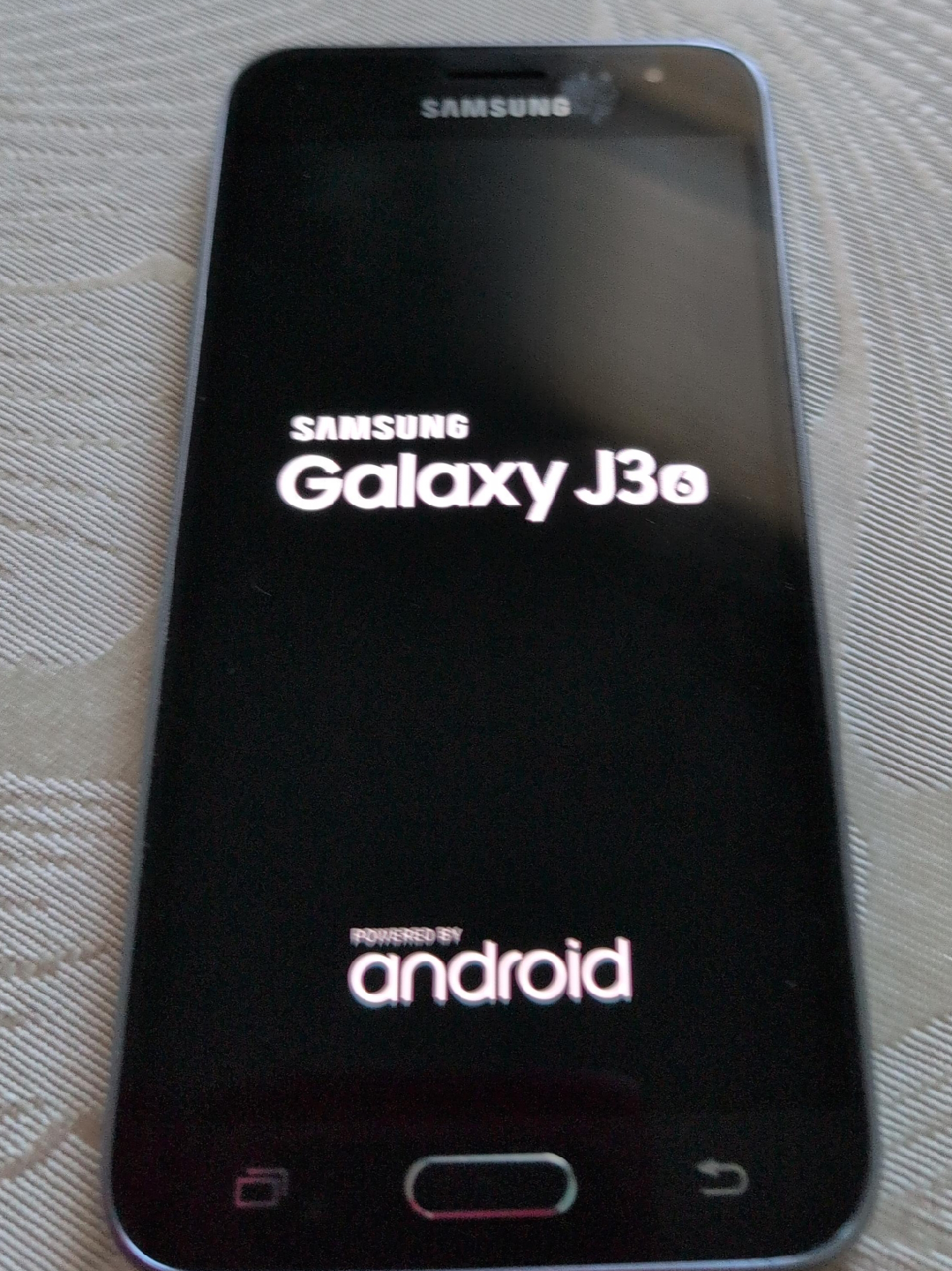 Samsung Galaxy J3 thumbnail