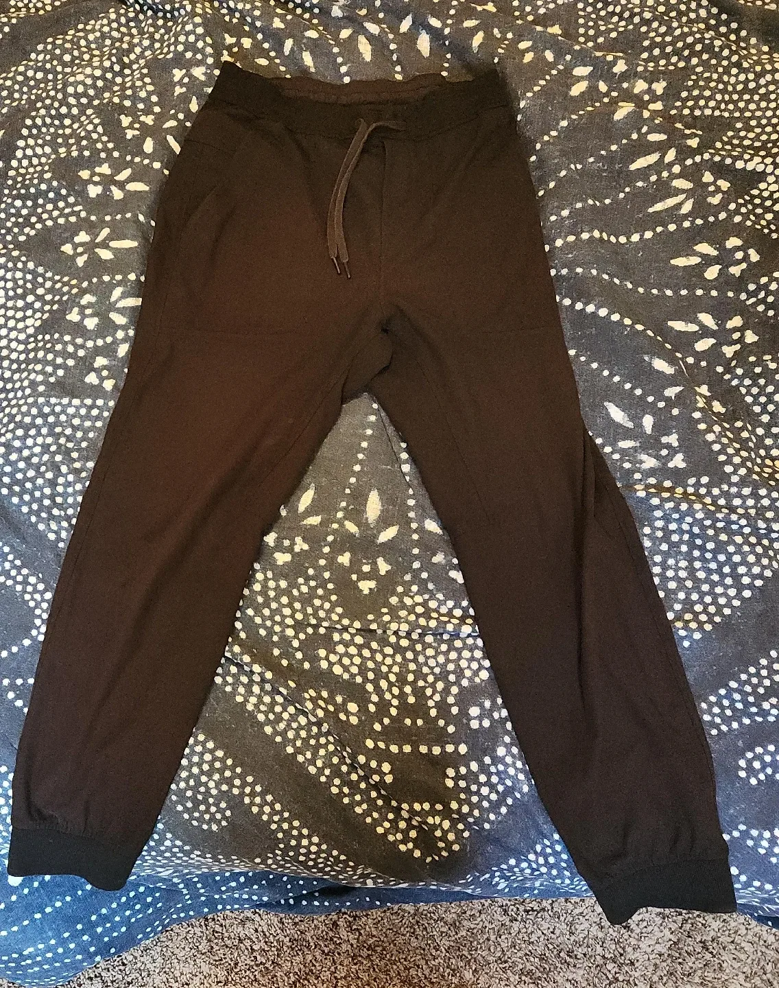 Lululemon Jogger Pants - Black, Size M