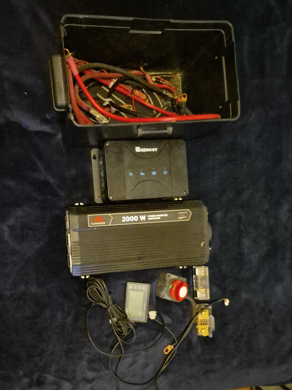 Renogy Charge Controller & Eliminator 2000W Power Inverter