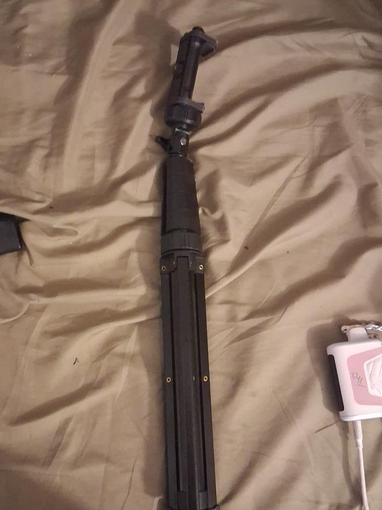 Black Extendable Phone Tripod thumbnail