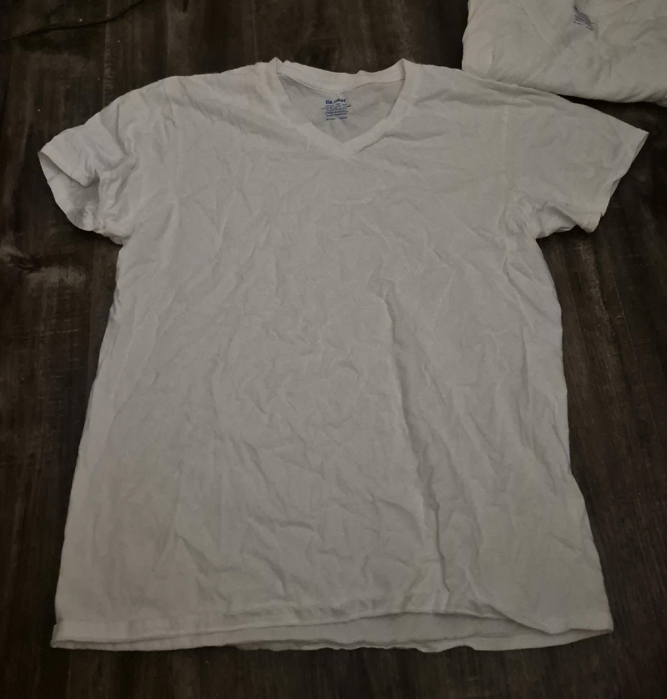 Gildan White V-Neck T-Shirt - Size M thumbnail