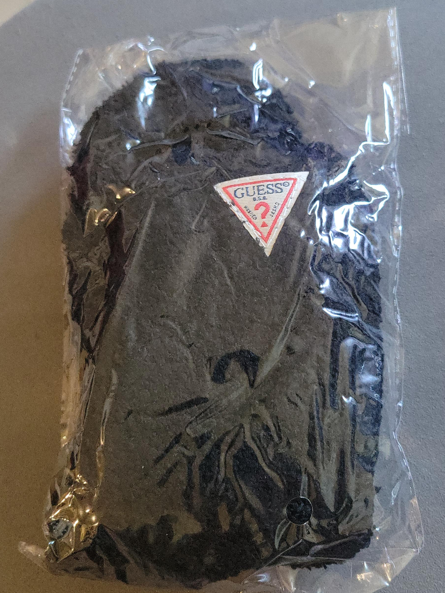 Guess Black Beanie - New in Package image indicator(1)