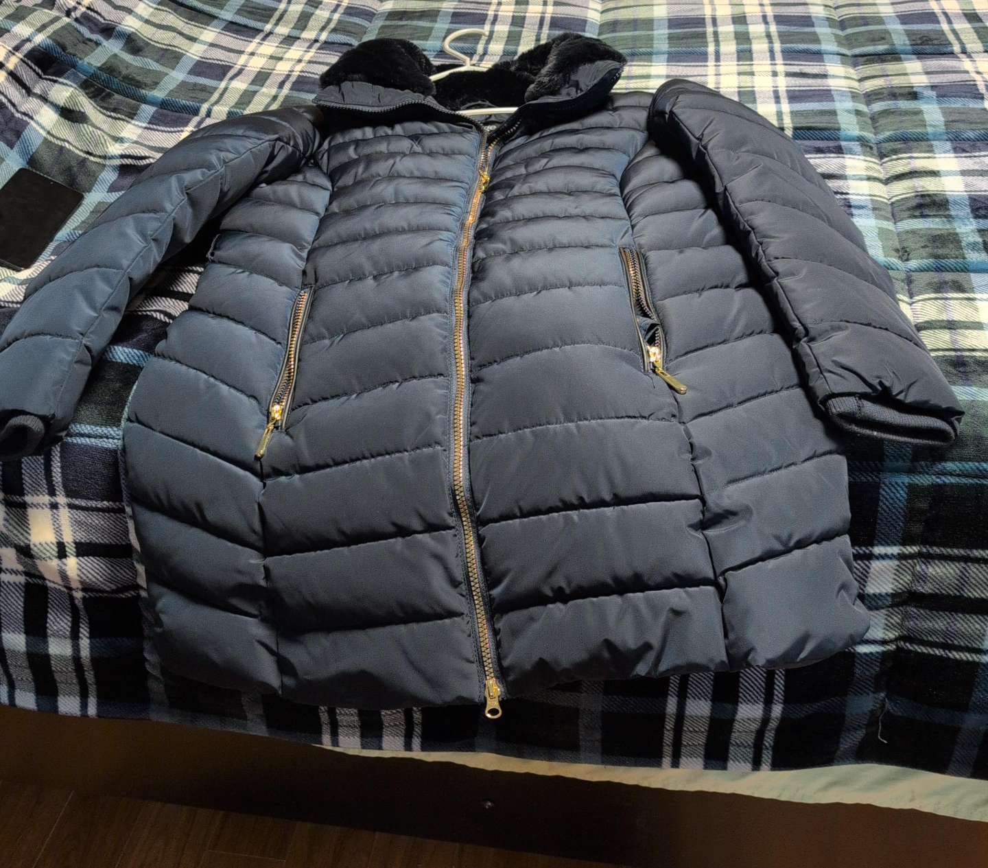 Navy Blue Puffer Jacket thumbnail