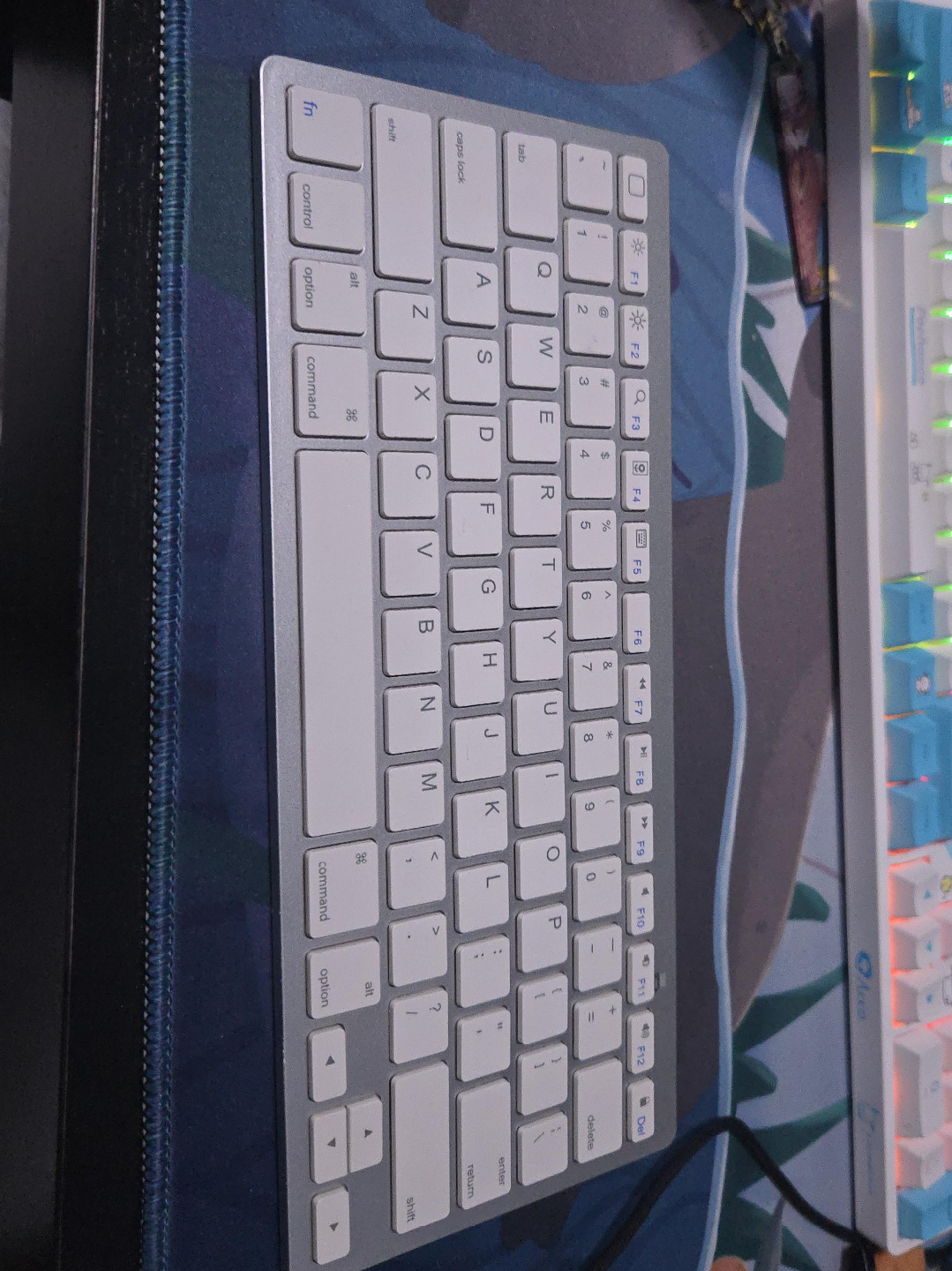 Apple Magic Keyboard - Silver