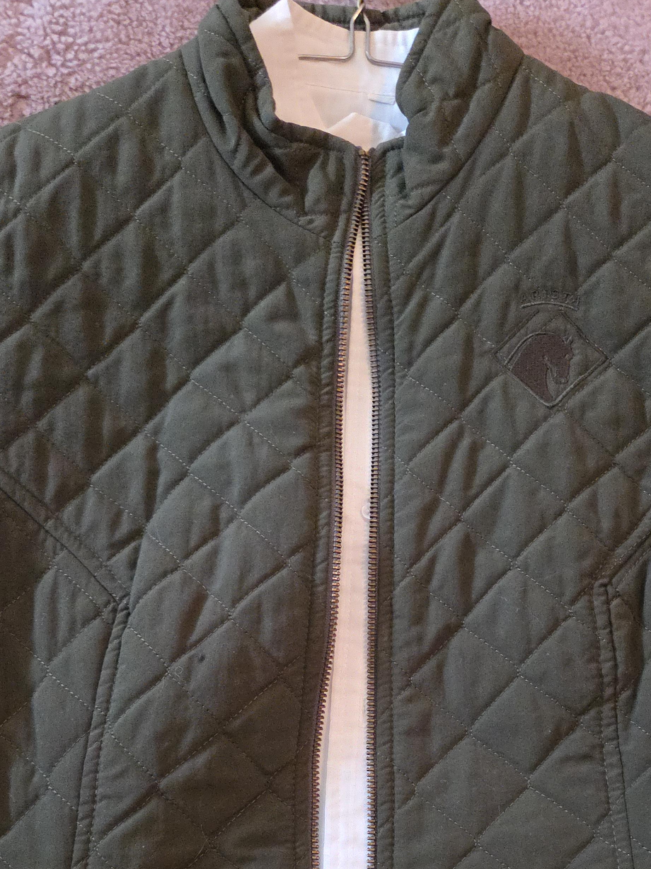 Arista Quilted Vest - Size Medium image indicator(2)